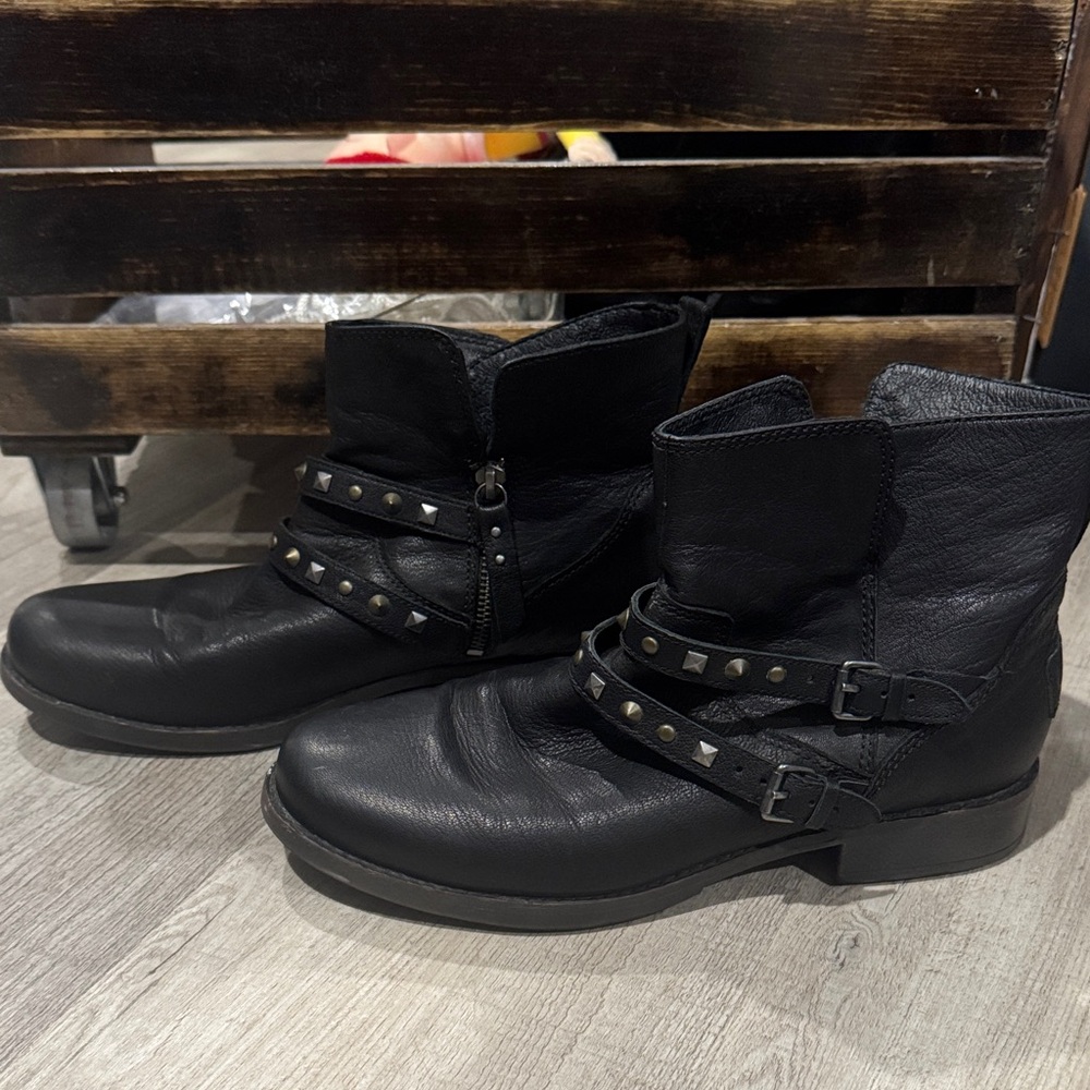Ugg Camille moto ankle boots